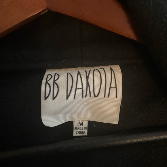 BB Dakota Sweater - Picture 7 of 7